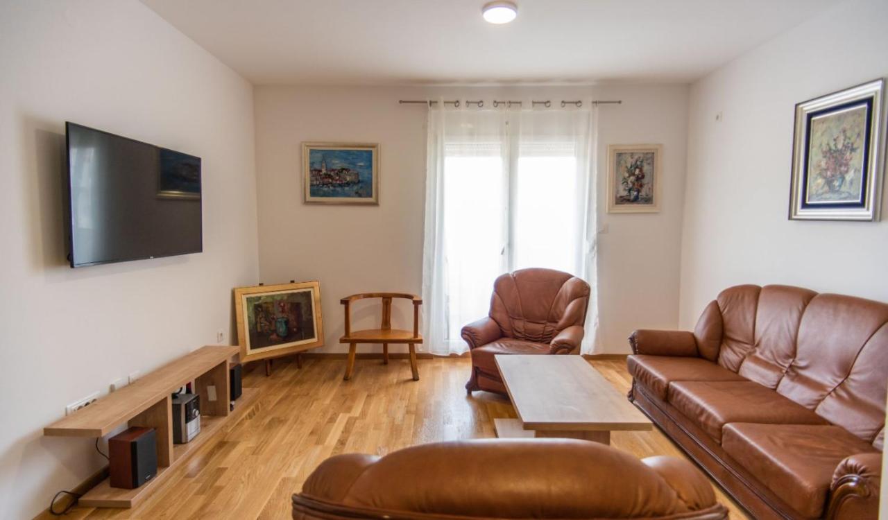 Sunny Hill Suite Ljubovic Подгорица Екстериор снимка